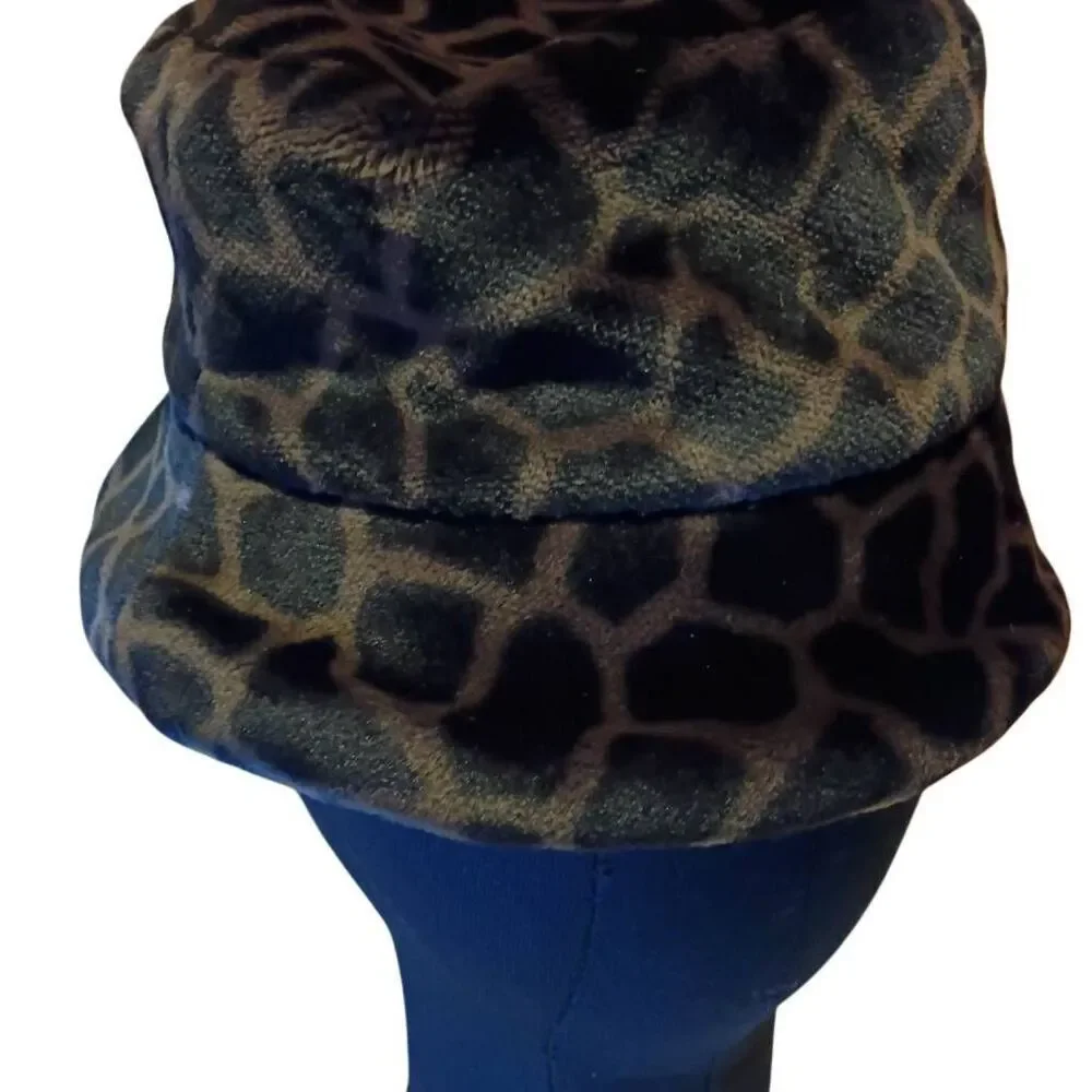 La Maison De La Fausse Fourrure Paris Vintage Fuzzy Leopard Polka Dot Bucket Hat